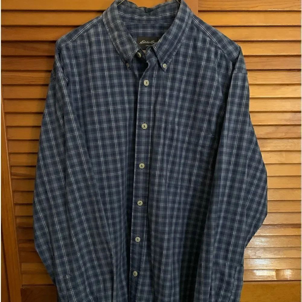 Eddie Bauer Men’s long sleeve blue plaid dress shirt Cotton fabric! EUC
